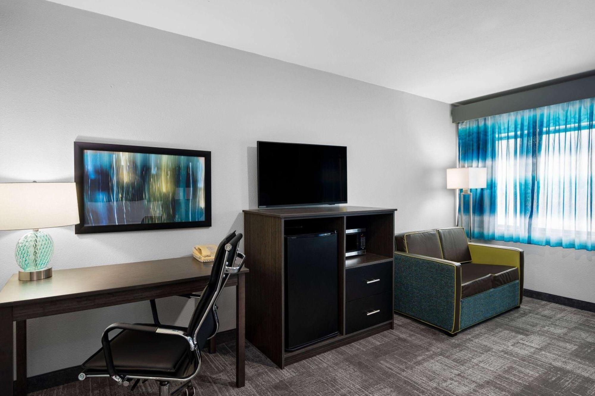 La Quinta Inn By Wyndham Indianapolis Airport Executive Dr Dış mekan fotoğraf