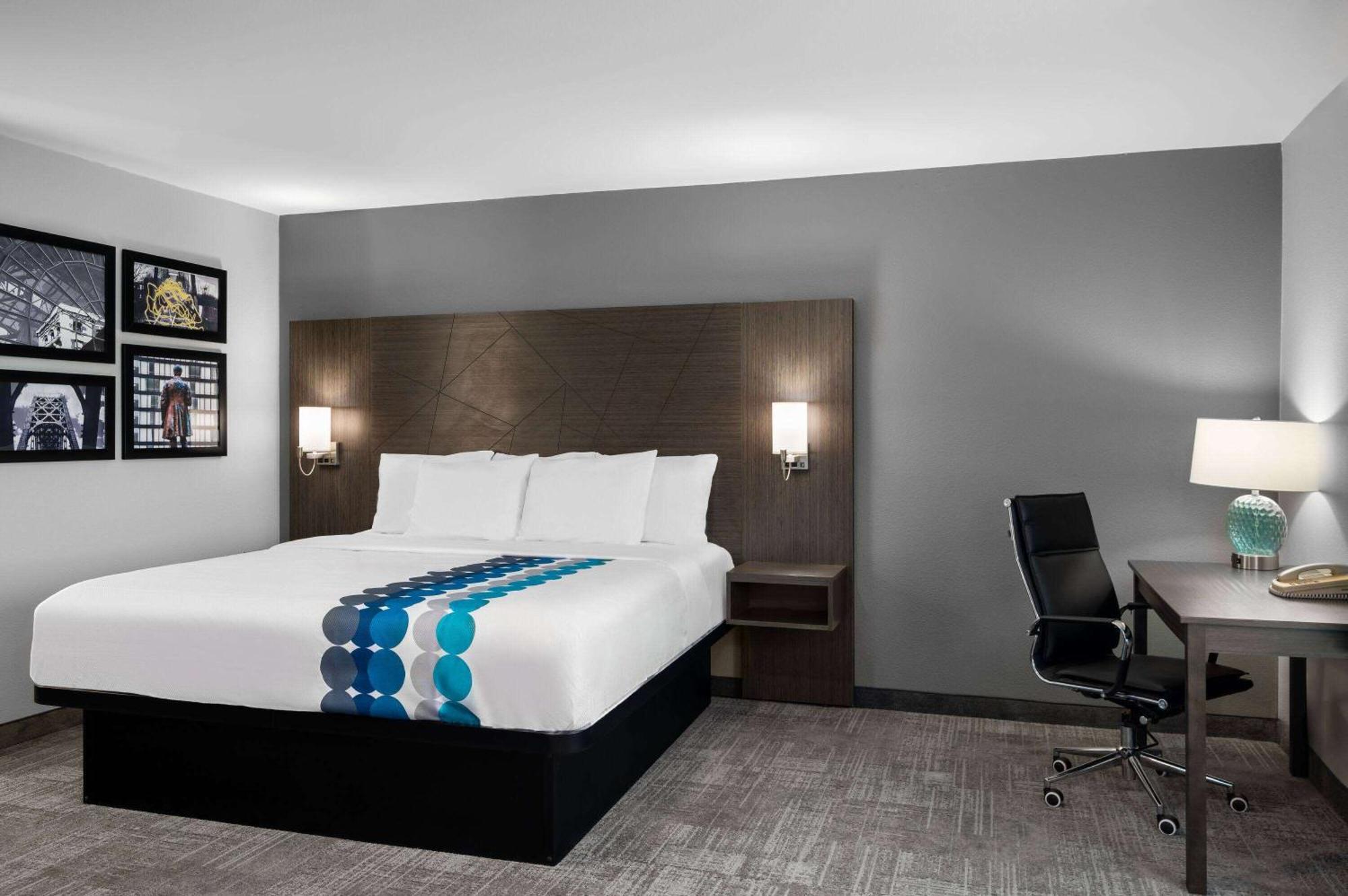 La Quinta Inn By Wyndham Indianapolis Airport Executive Dr Dış mekan fotoğraf