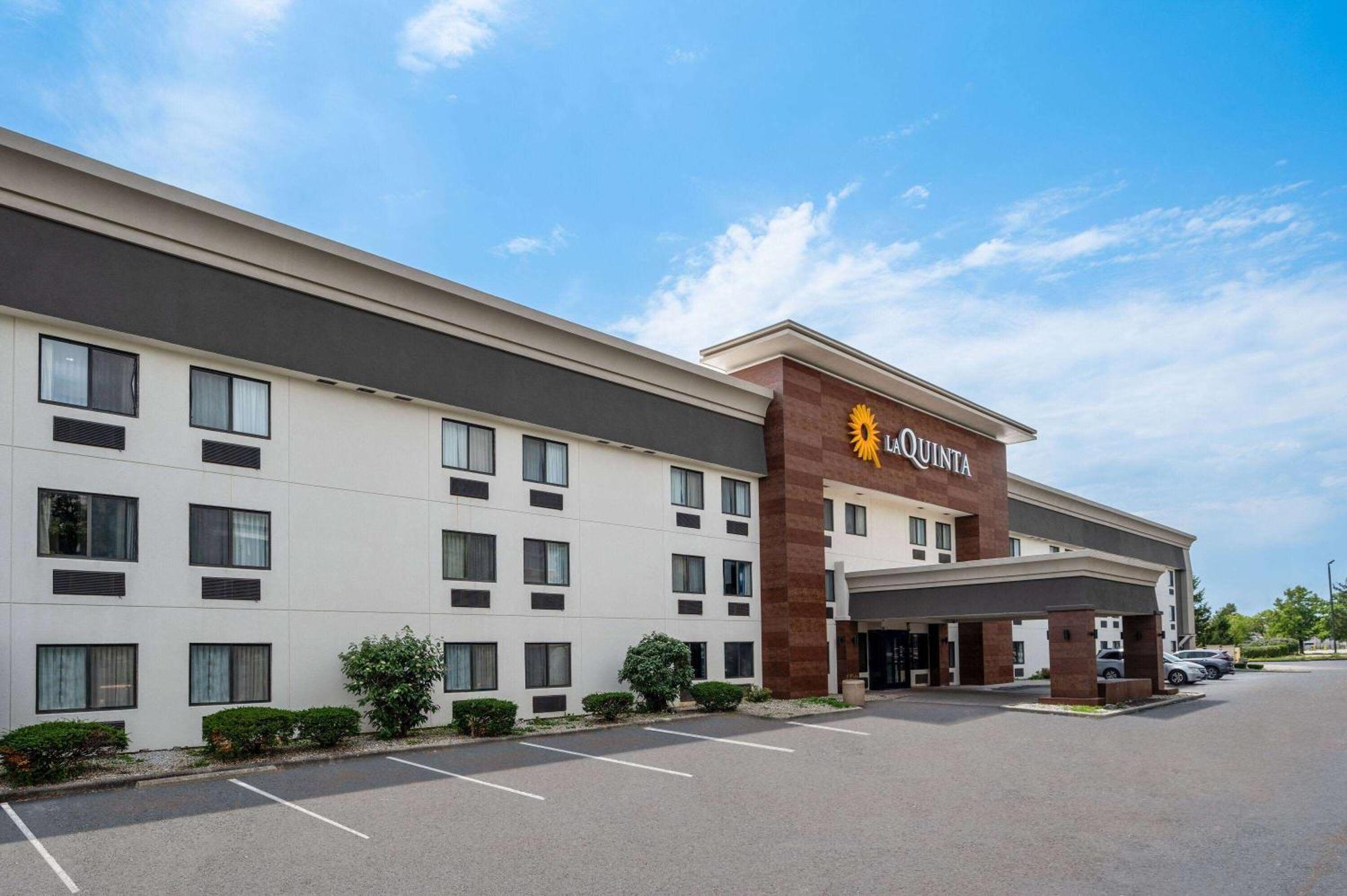 La Quinta Inn By Wyndham Indianapolis Airport Executive Dr Dış mekan fotoğraf
