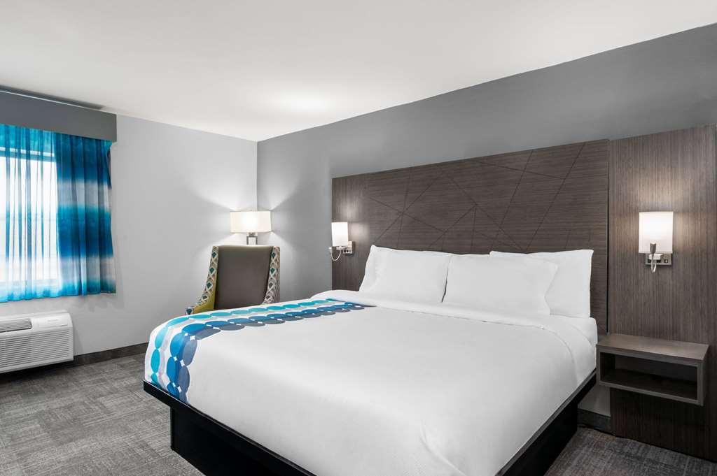 La Quinta Inn By Wyndham Indianapolis Airport Executive Dr Oda fotoğraf