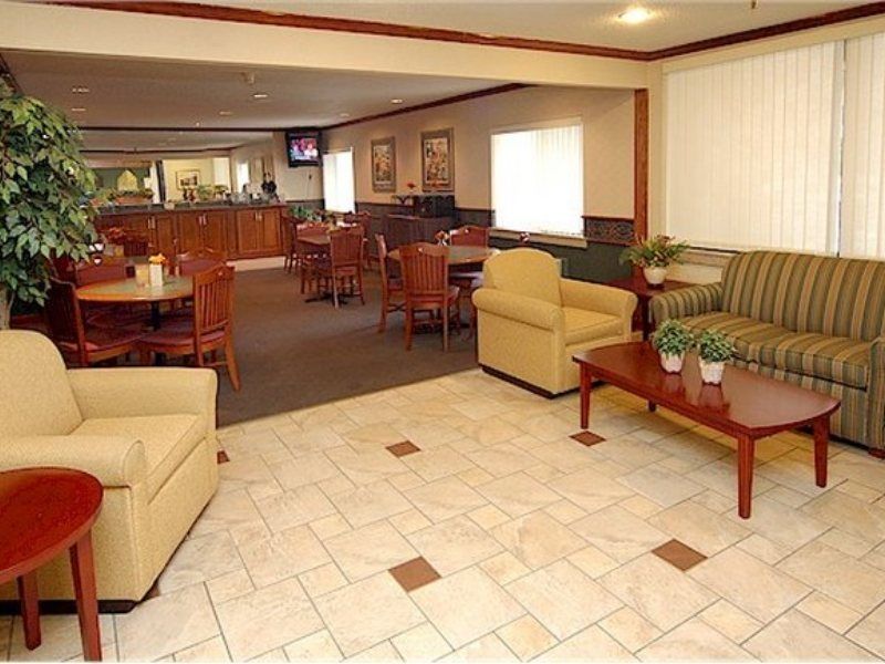 La Quinta Inn By Wyndham Indianapolis Airport Executive Dr Dış mekan fotoğraf